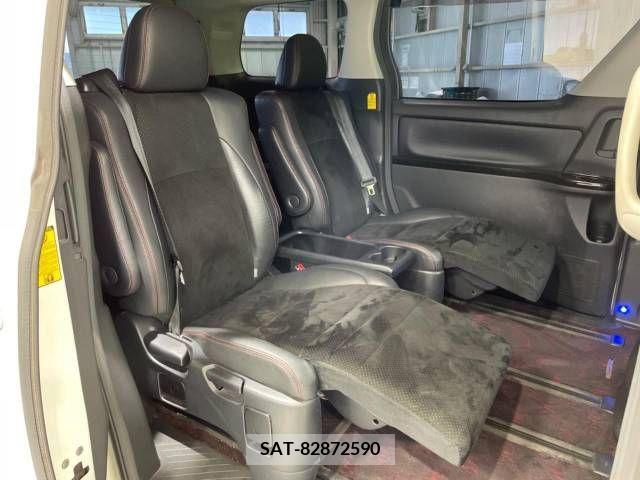 Toyota VELLFIRE 2012-10 394754-9