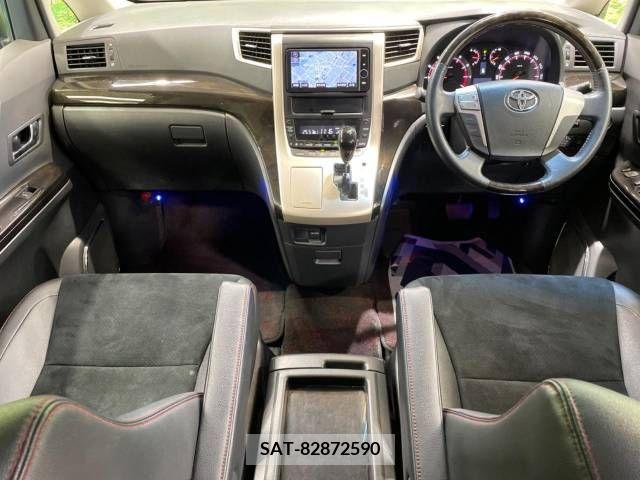 Toyota VELLFIRE 2012-10 394754-1