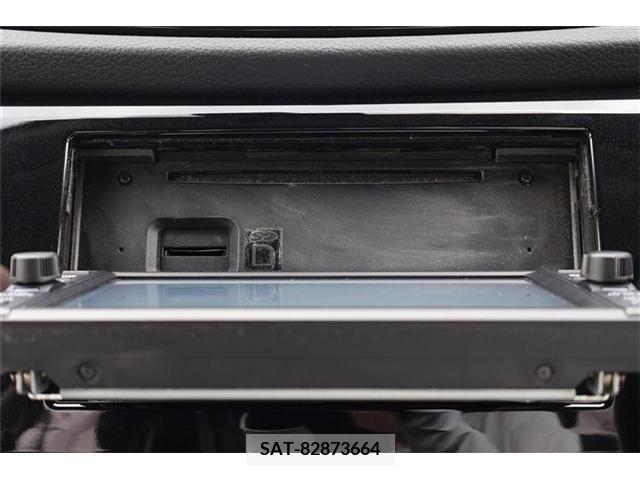 Nissan X-TRAIL 2017-08 331224-16