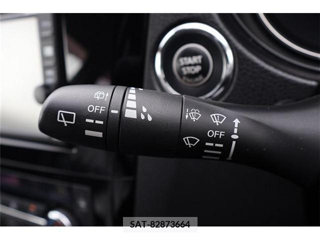 Nissan X-TRAIL 2017-08 331224-12
