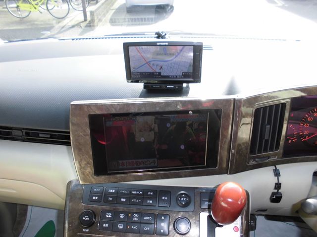 Nissan ELGRAND 2002-11 13938-10