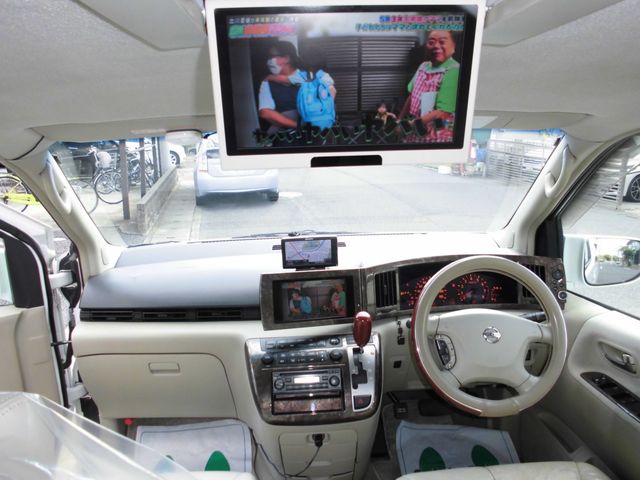 Nissan ELGRAND 2002-11 13938-14