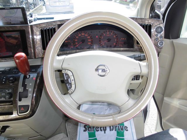 Nissan ELGRAND 2002-11 13938-9