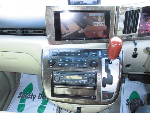 Nissan ELGRAND 2002-11 13938-11