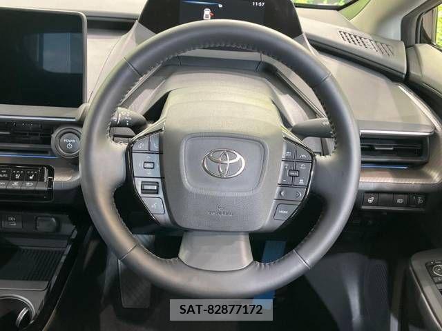 Toyota PRIUS 2023-04 393308-13