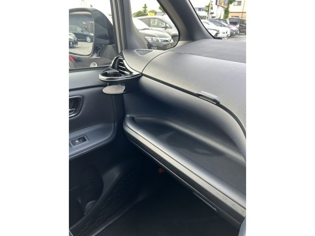 Toyota VOXY 2017-02 2379-19