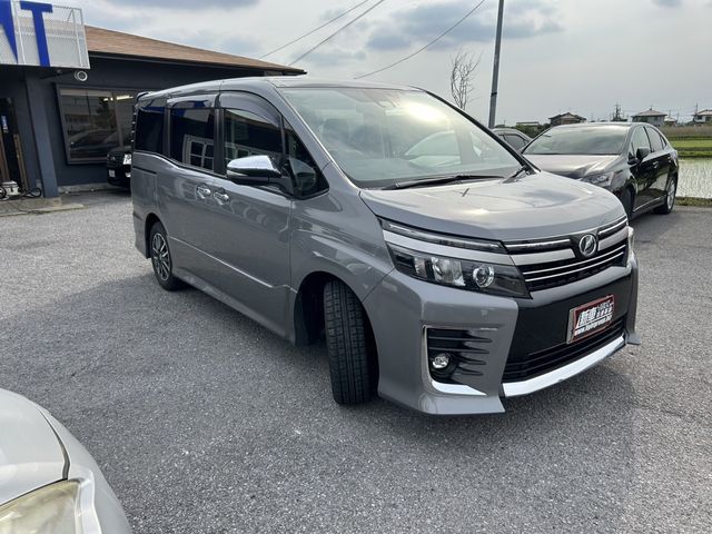Toyota VOXY 2017-02 2379-2