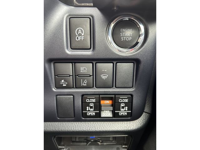 Toyota VOXY 2017-02 2379-20