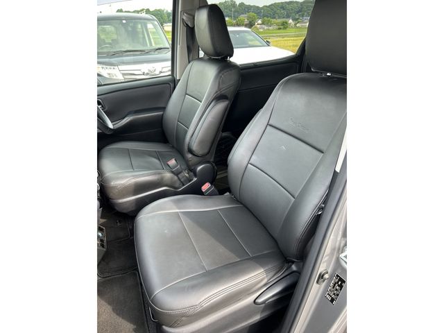 Toyota VOXY 2017-02 2379-9