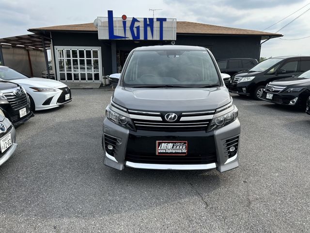 Toyota VOXY 2017-02 2379-1