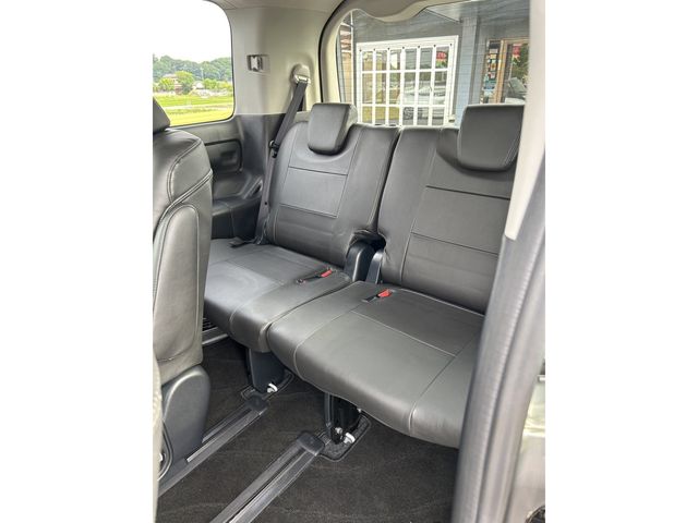 Toyota VOXY 2017-02 2379-10