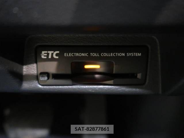 Nissan SKYLINE 2016-02 320665-9
