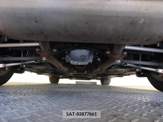 Nissan SKYLINE 2016-02 320665-18