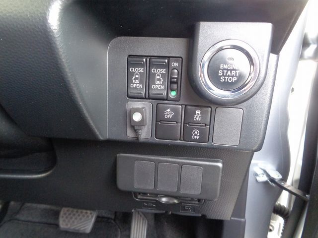 Toyota TANK 2018-04 9831-18