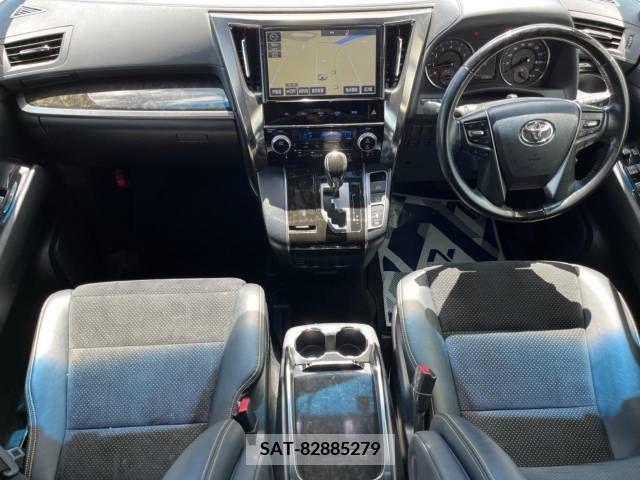 Toyota VELLFIRE 2017-02 369715-1