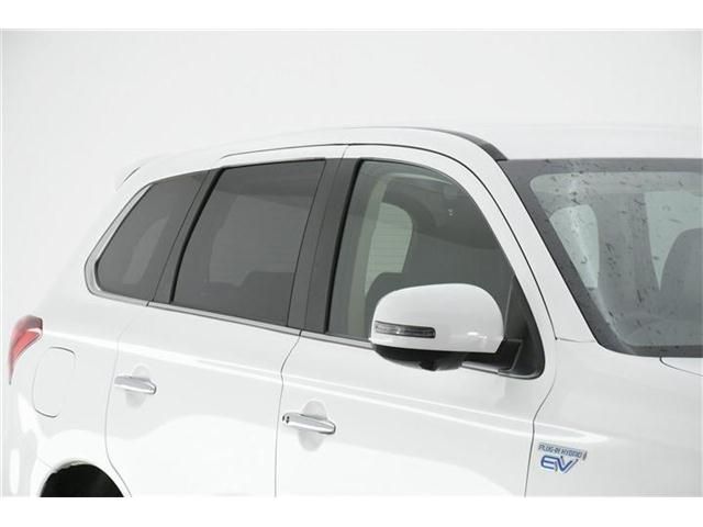 Mitsubishi OUTLANDER PHEV 2019-09 193761-3