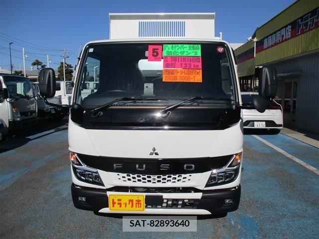 Mitsubishi CANTER 2023-11 206810-1