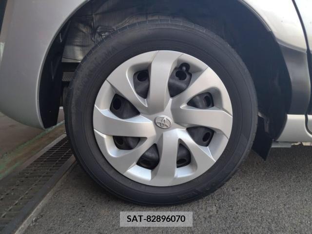 Toyota SIENTA 2015-10 352159-27