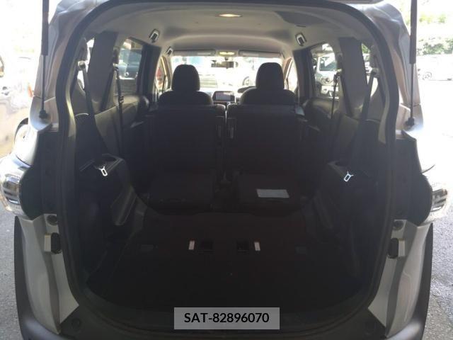 Toyota SIENTA 2015-10 352159-25