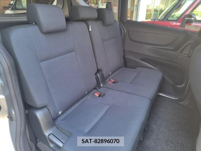 Toyota SIENTA 2015-10 352159-21