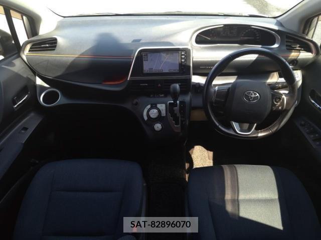 Toyota SIENTA 2015-10 352159-2
