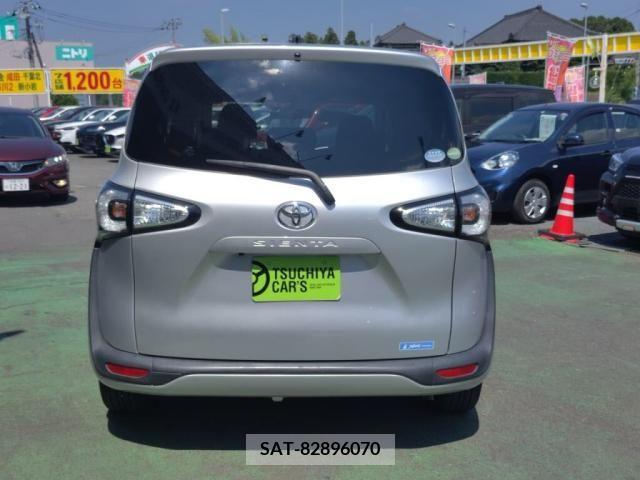 Toyota SIENTA 2015-10 352159-9
