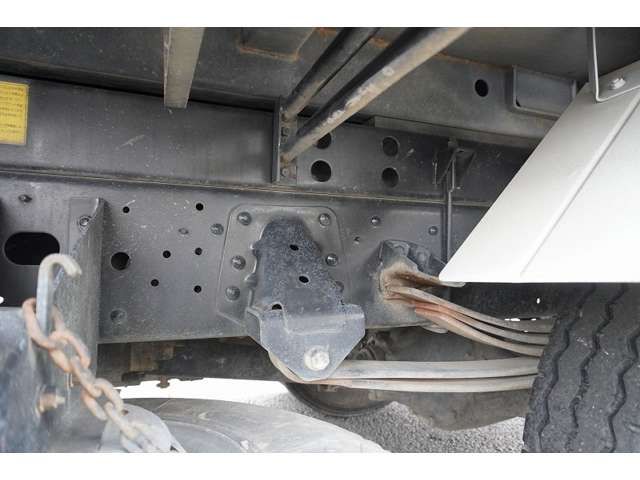 Hino RANGER 2012-11 185931-9