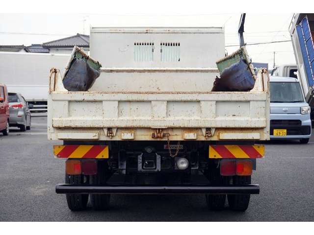 Hino RANGER 2012-11 185931-3