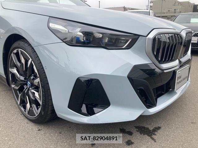 Bmw i5 2023-10 222437-6