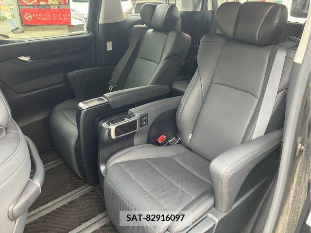Toyota VELLFIRE 2020-04 299606-13