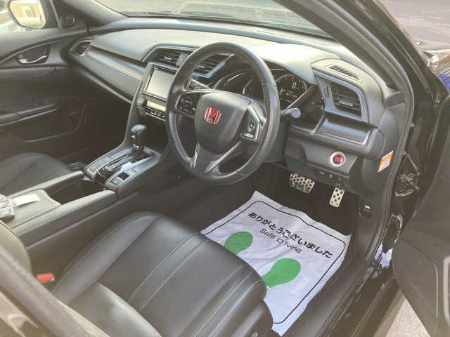 Honda CIVIC 2018-05 3341-1