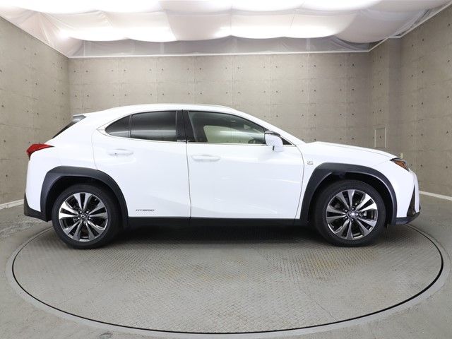 Lexus UX 2019-10 3681-22