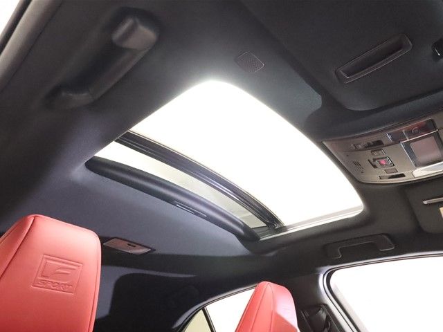 Lexus UX 2019-10 3681-9