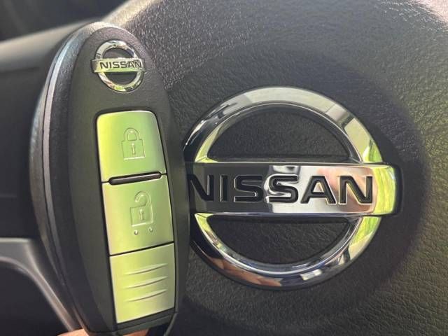 Nissan NOTE 2017-02 24722-7