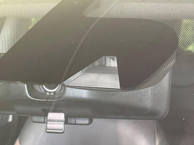 Nissan NOTE 2017-02 24722-4