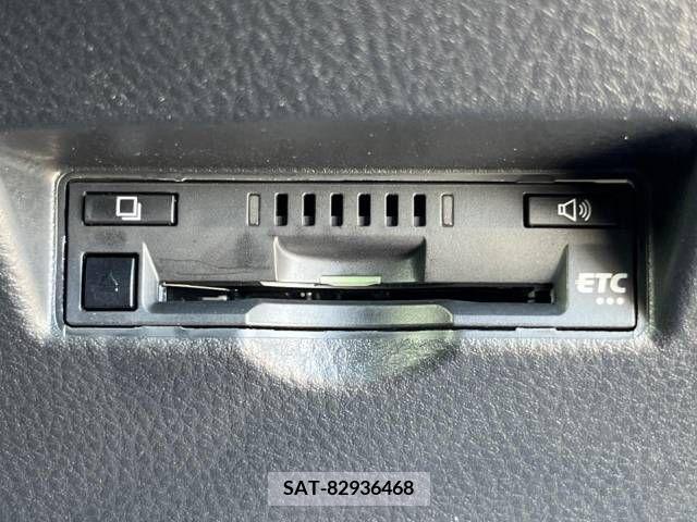 Toyota C-HR 2017-06 357789-7