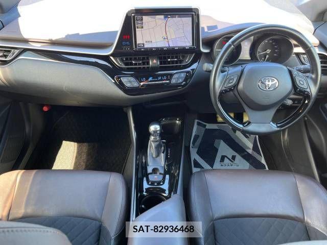 Toyota C-HR 2017-06 357789-1
