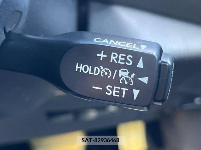Toyota C-HR 2017-06 357789-4