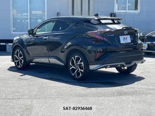 Toyota C-HR 2017-06 357789-19