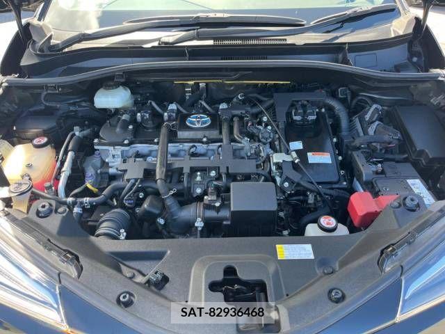 Toyota C-HR 2017-06 357789-9