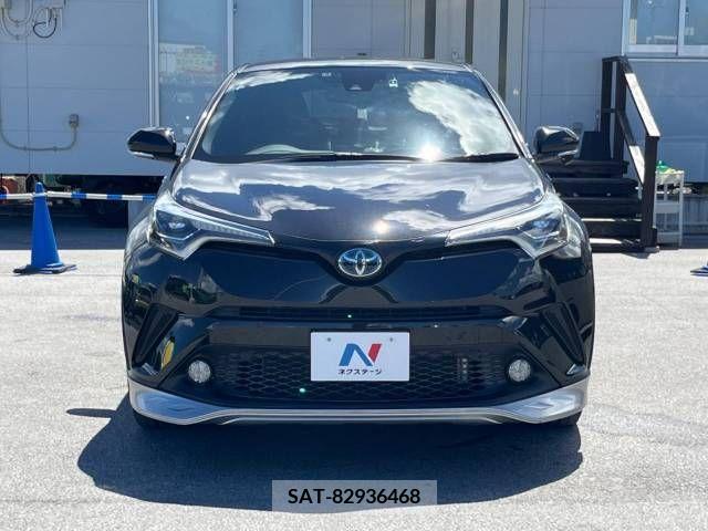 Toyota C-HR 2017-06 357789-17