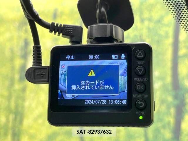 Nissan NOTE 2018-03 365357-6