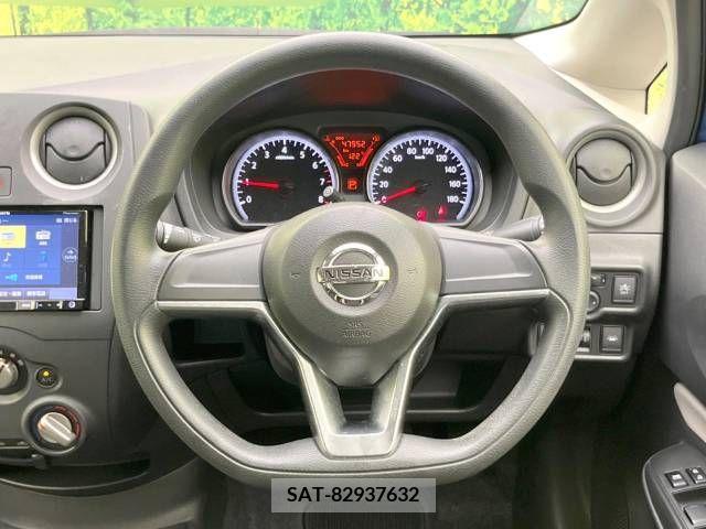 Nissan NOTE 2018-03 365357-11
