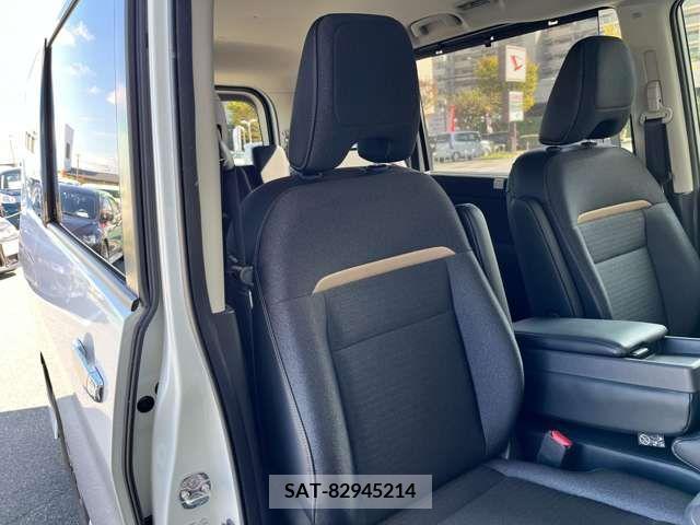 Nissan SERENA 2024-08 367619-17