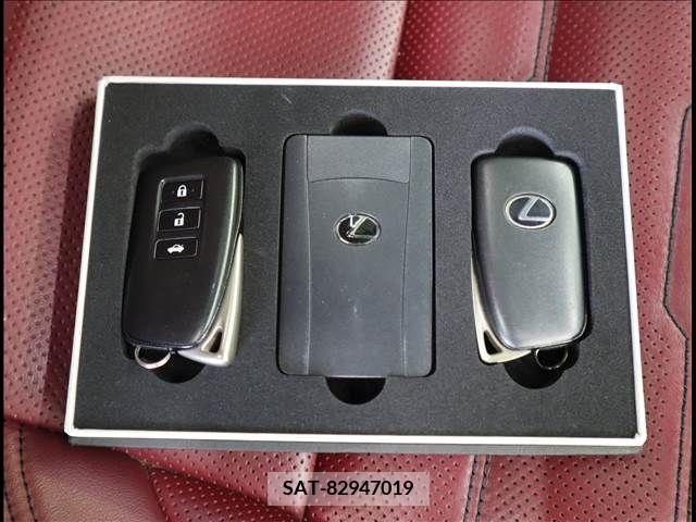Lexus RC 2016-04 354282-16