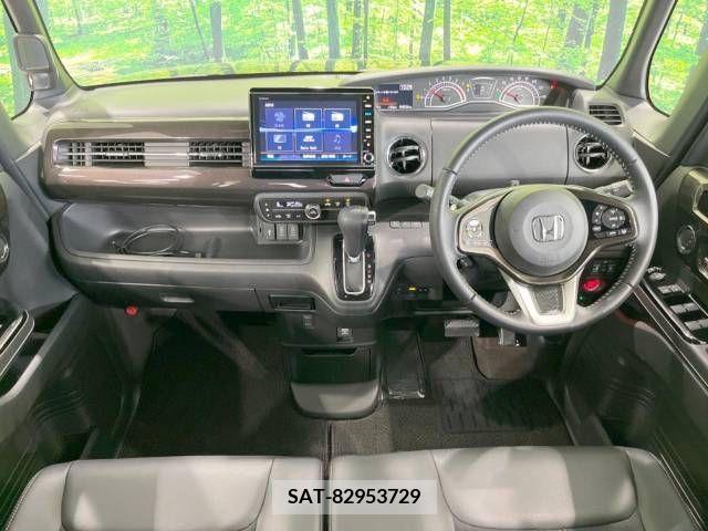 Honda N BOX CUSTOM 2019-09 245840-1