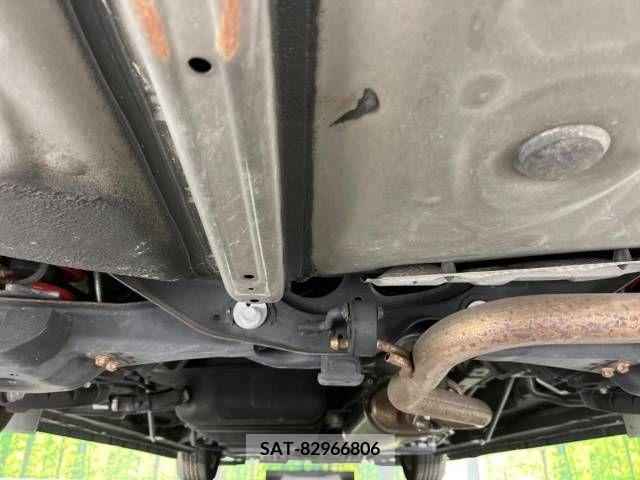 Toyota VELLFIRE 2015-05 372484-19