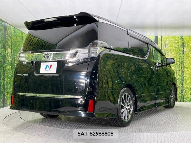 Toyota VELLFIRE 2015-05 372484-17