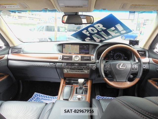 Lexus LS 2015-03 276639-4