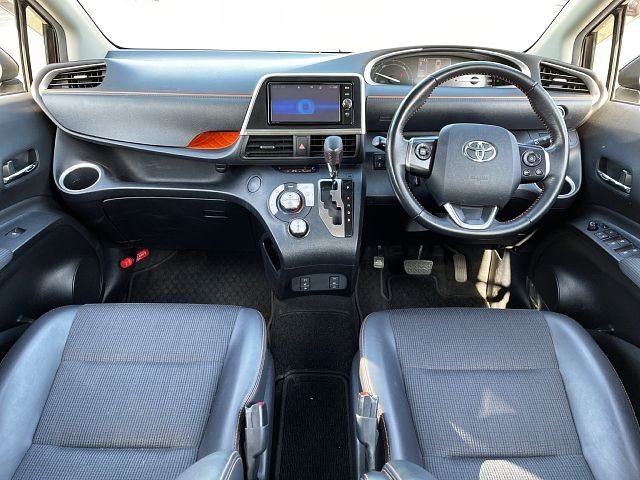 Toyota SIENTA 2017-09 184014-1